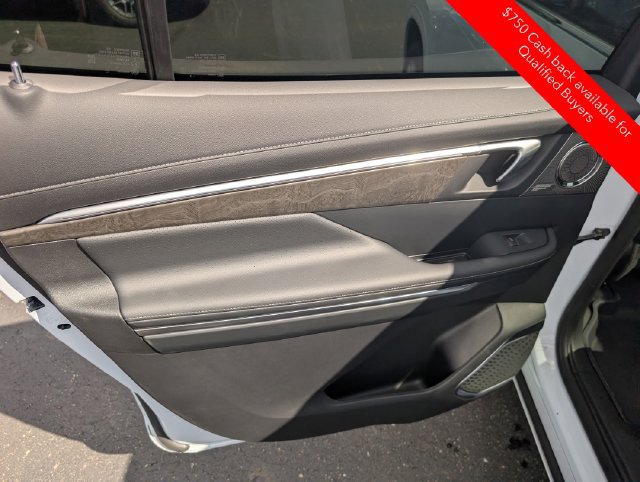 New 2027 Buick Enclave Avenir w/ LPO, Floor Liner Package AWD/4WD image 14
