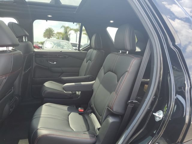 Certified 2025 Honda Pilot TrailSport image 14