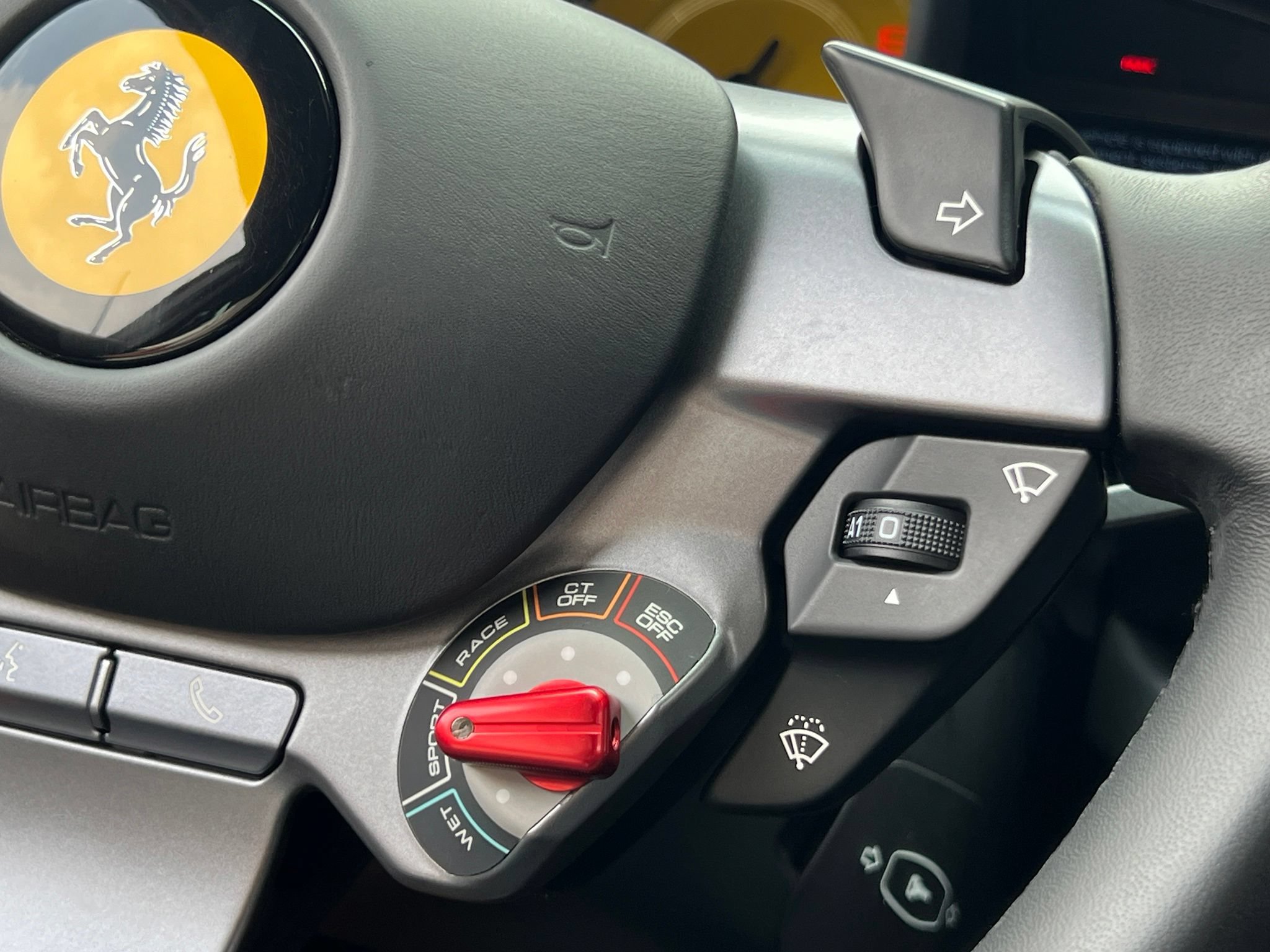 Used 2020 Ferrari 812 Superfast RWD image 24