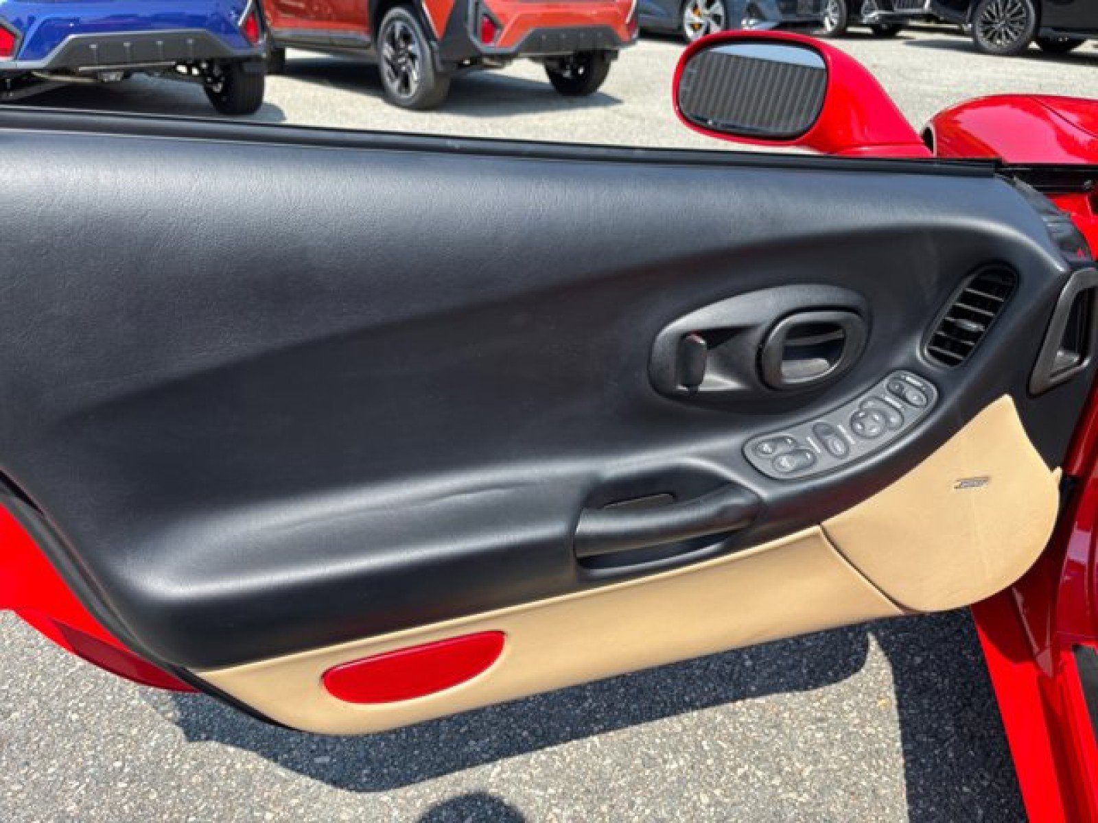 Used 1999 Chevrolet Corvette Convertible w/ Memory Pkg image 17