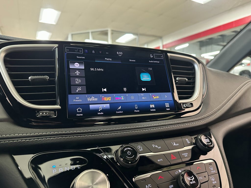 New 2026 Chrysler Pacifica Select w/ S Appearance Package image 22