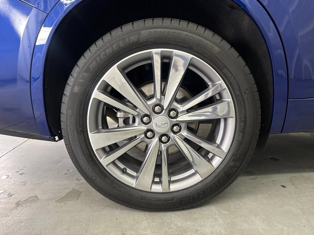 Certified 2025 Cadillac XT6 Premium Luxury FWD image 24