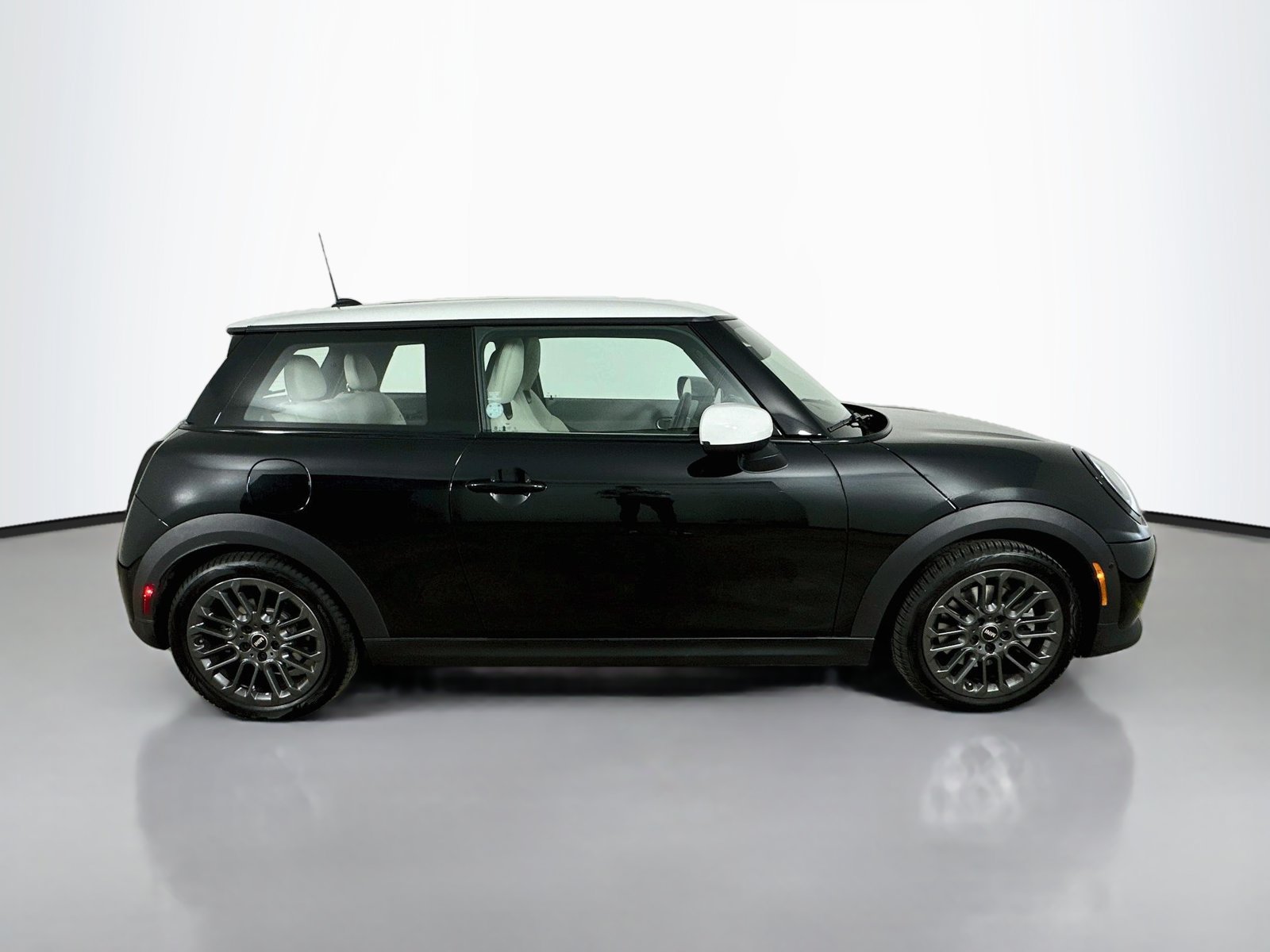 Certified 2026 MINI Cooper 2-Door Hardtop FWD image 4