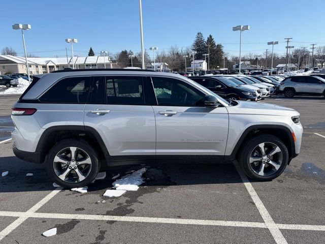 New 2026 Jeep Grand Cherokee Limited AWD/4WD image 9
