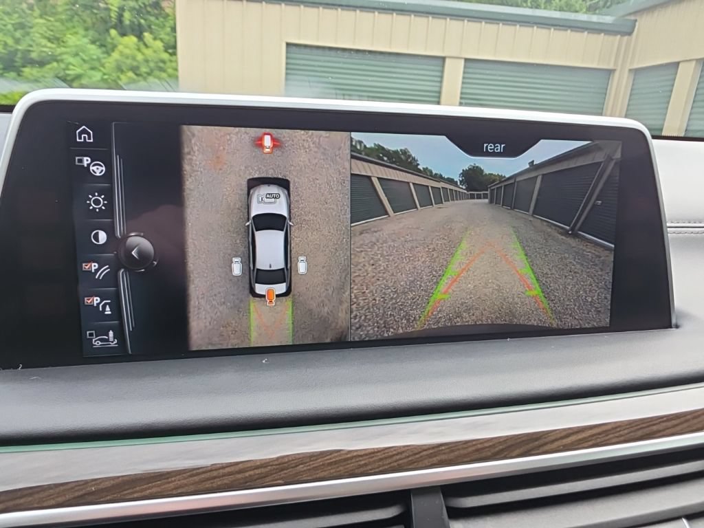 Used 2016 BMW 750i xDrive AWD/4WD image 27