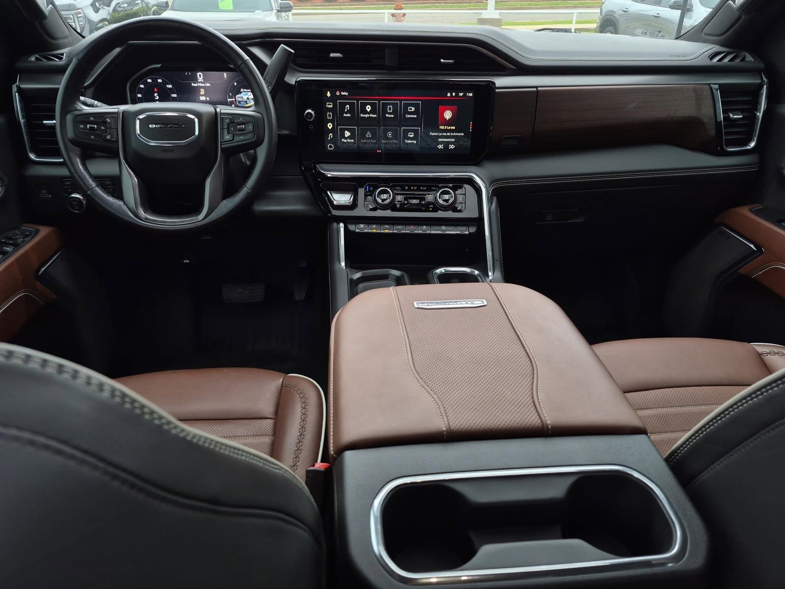 Used 2024 GMC Sierra 2500 Denali Ultimate w/ Max Trailering Package AWD/4WD image 19
