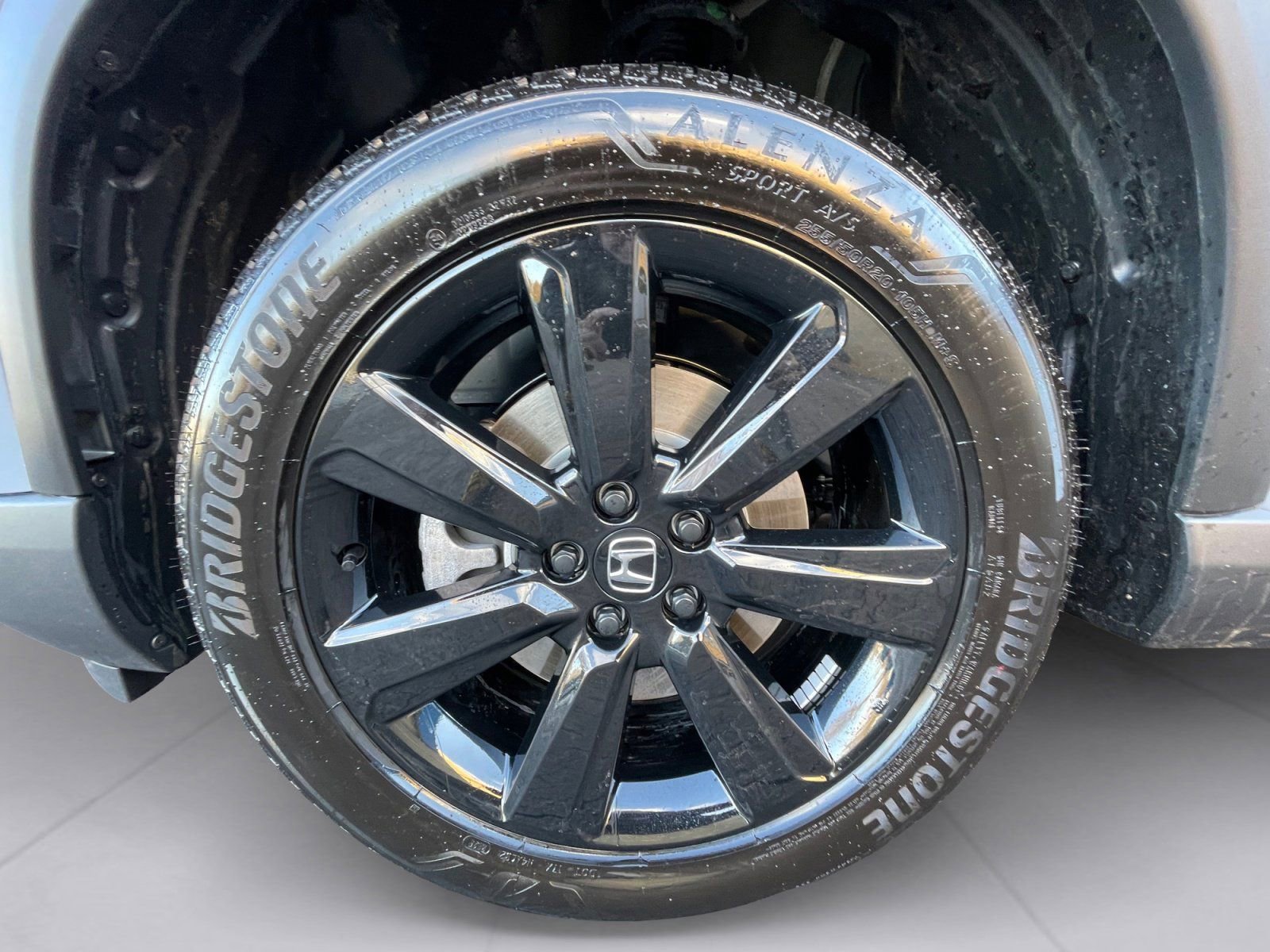 Used 2025 Honda Pilot Black Edition image 9