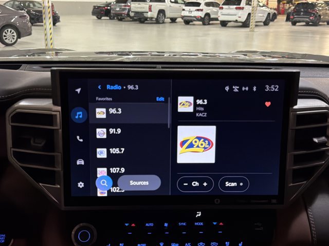 Used 2022 Toyota Tundra 1794 Edition image 30