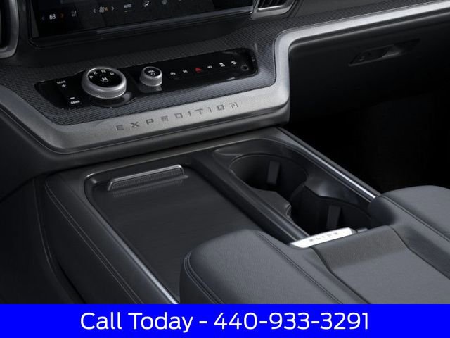 New 2025 Ford Expedition Platinum image 16