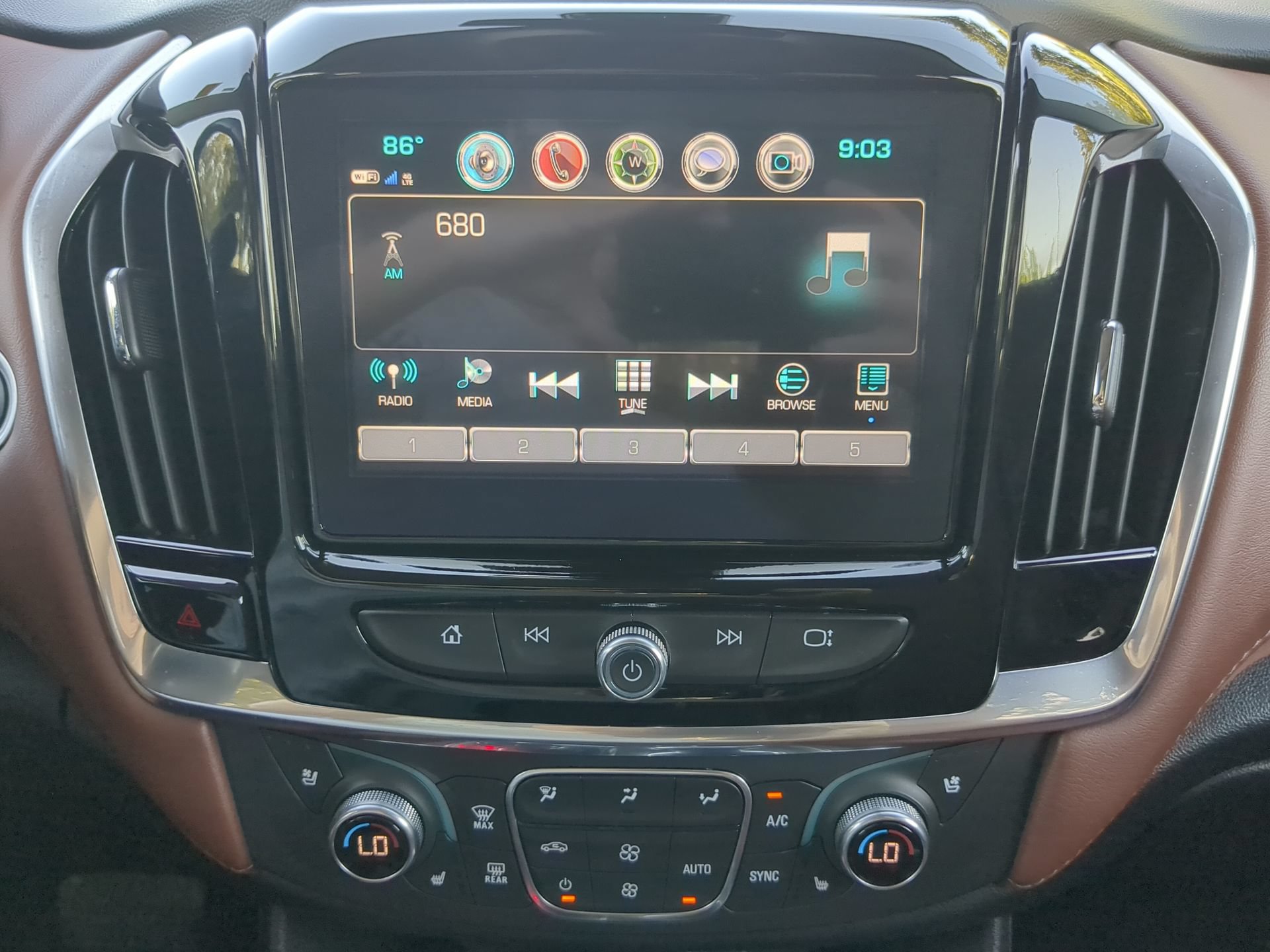 Used 2019 Chevrolet Traverse AWD image 60