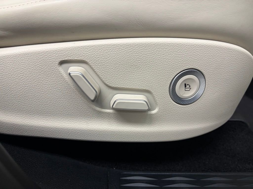 Used 2023 Genesis GV80 3.5T Prestige w/ Prestige Package image 43