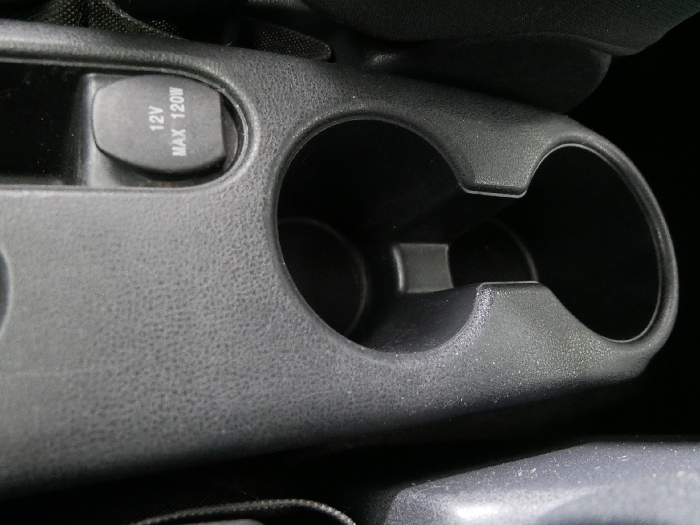 Used 2019 Nissan Versa SV image 29