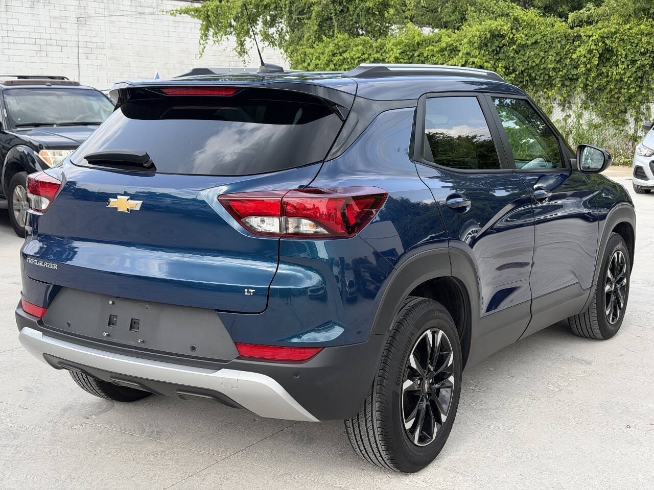 Used 2021 Chevrolet TrailBlazer LT w/ Convenience Package FWD image 7