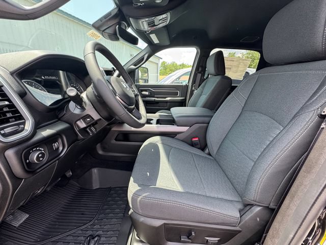New 2026 RAM 2500 Big Horn AWD/4WD image 6