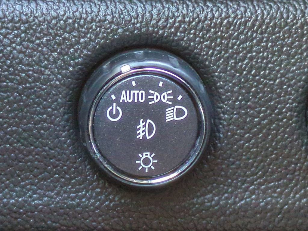 Used 2020 Chevrolet Colorado Z71 image 29