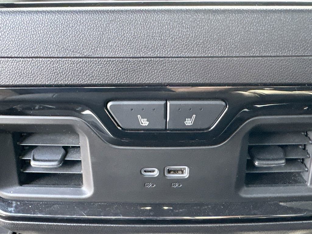 Used 2024 Chevrolet Silverado 1500 ZR2 w/ Technology Package image 25