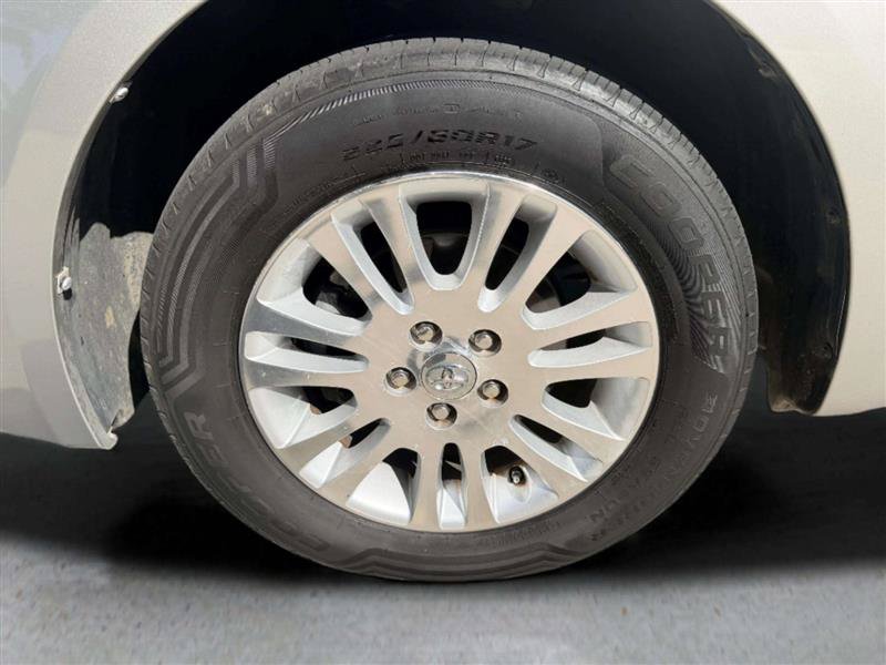 Used 2007 Toyota Sienna XLE AWD/4WD image 16