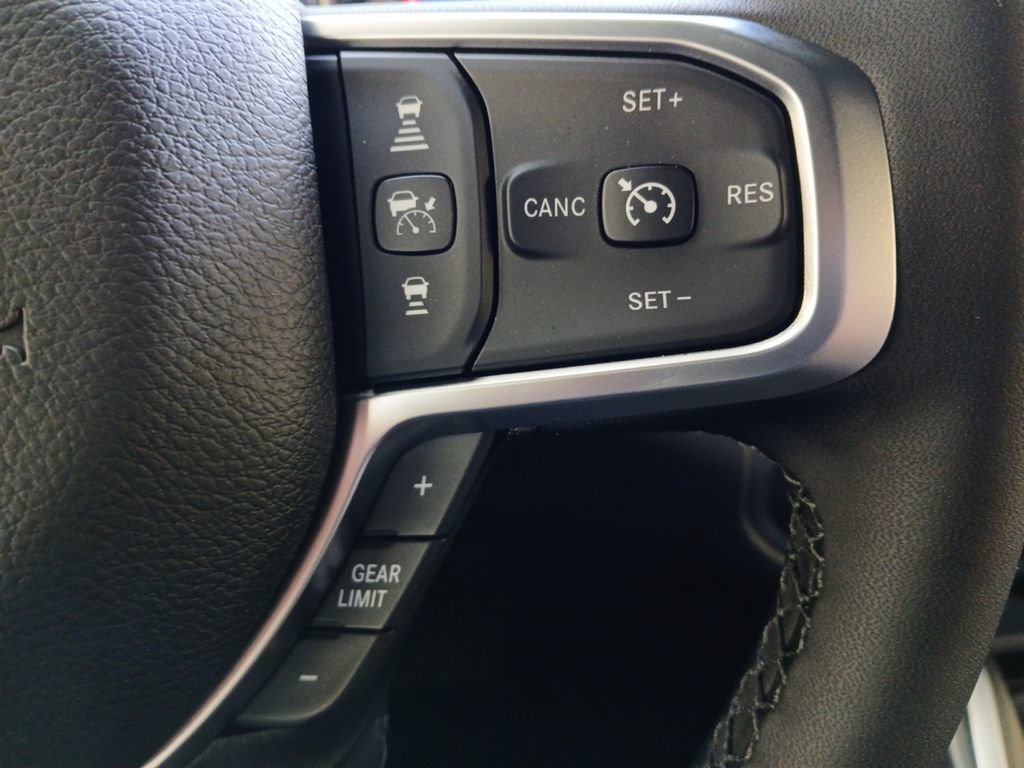 New 2026 RAM 2500 Big Horn AWD/4WD image 25