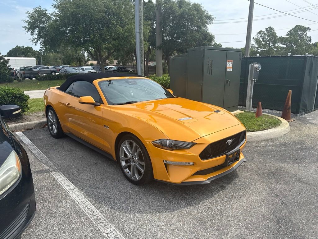 Used 2022 Ford Mustang GT Premium RWD image 3