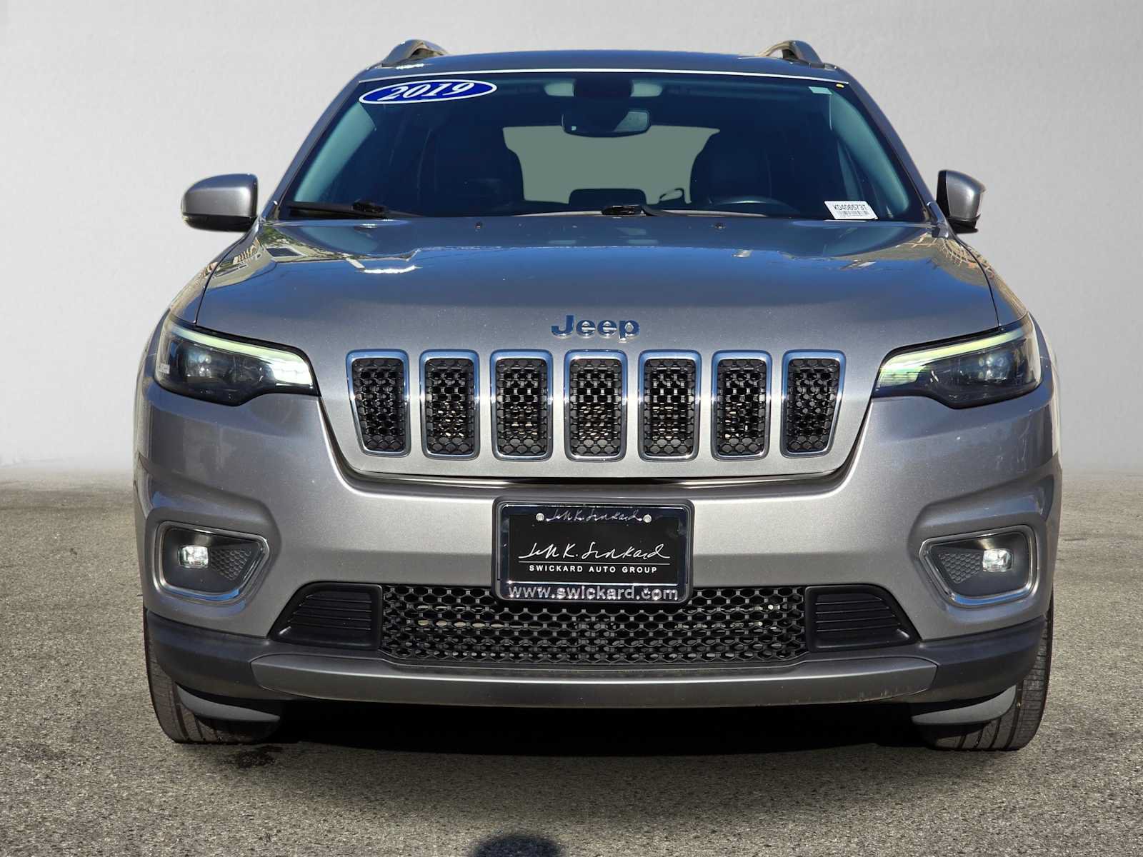 Used 2019 Jeep Cherokee Limited FWD image 8