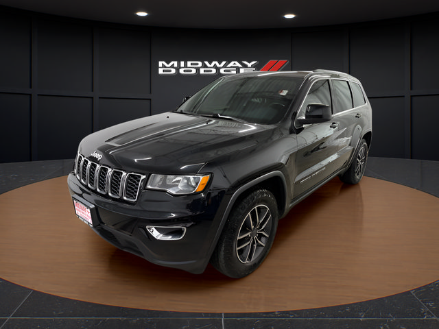 Used 2019 Jeep Grand Cherokee Laredo w/ Laredo X Package RWD image 2