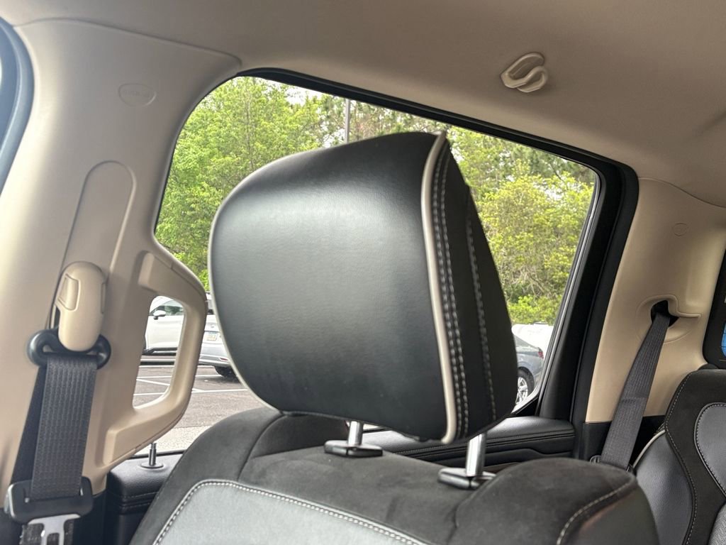 Used 2021 RAM 1500 Laramie AWD/4WD image 12