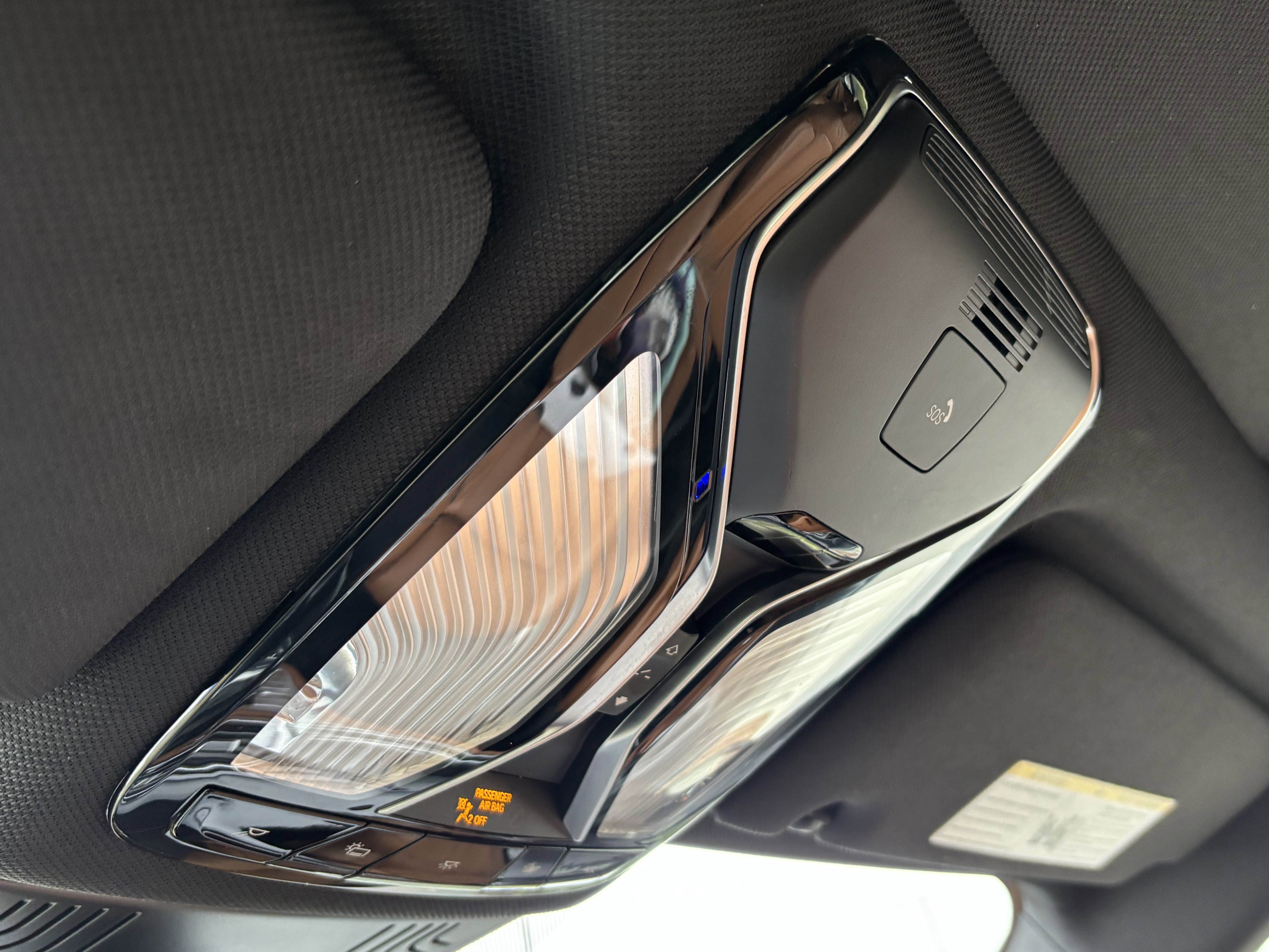 Used 2022 BMW 745e xDrive w/ M Sport Package image 28