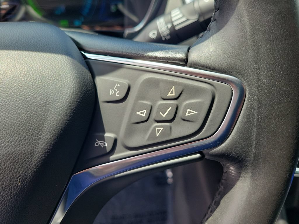 Used 2018 Chevrolet Volt Premier w/ Driver Confidence Package FWD image 17