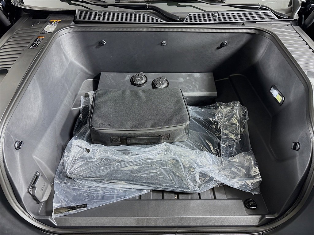 New 2026 GMC Sierra EV Elevation w/ LPO, Elevation Dark Package image 30