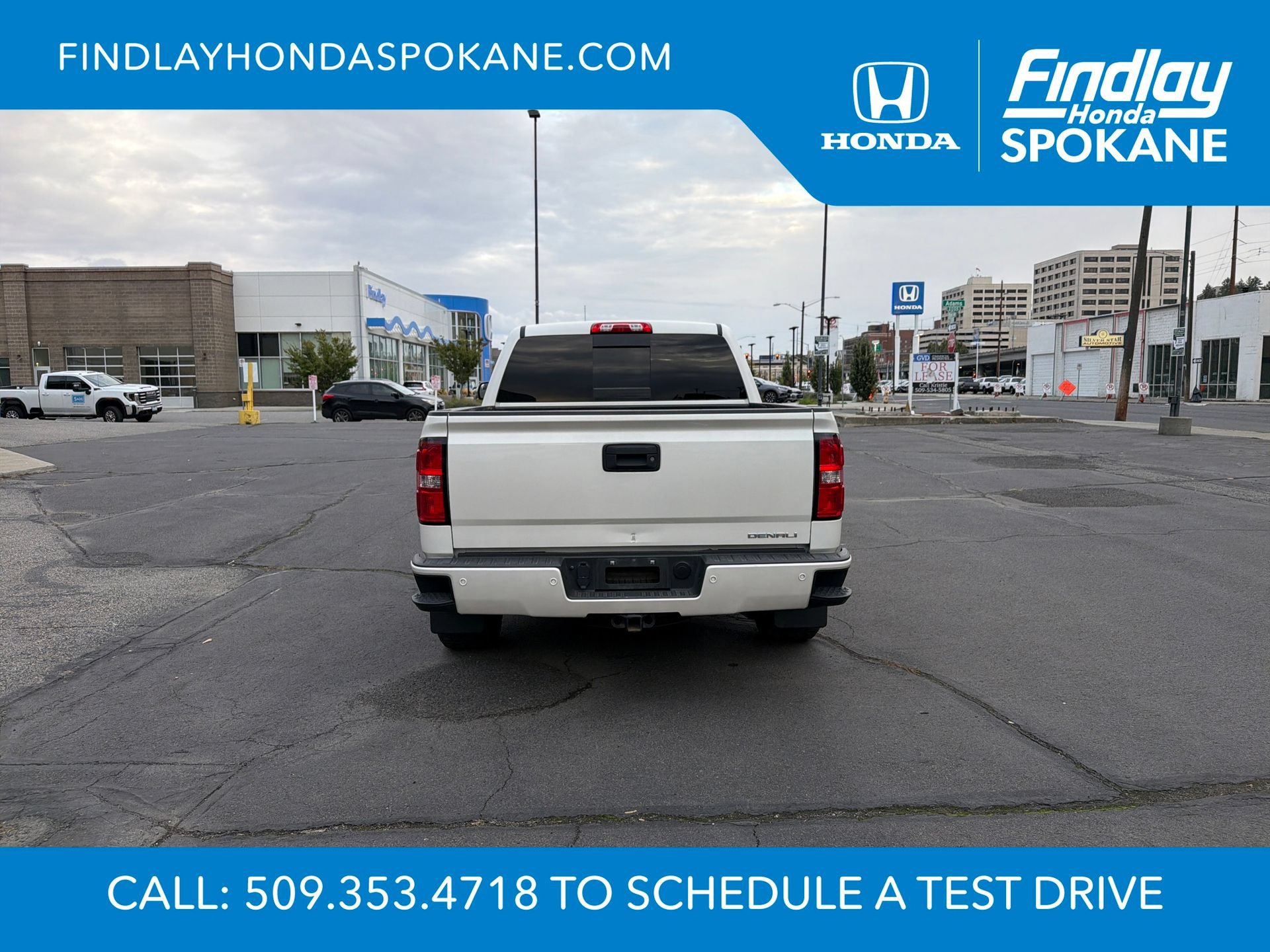Used 2015 GMC Sierra 1500 Denali w/ Driver Alert Package AWD/4WD image 4