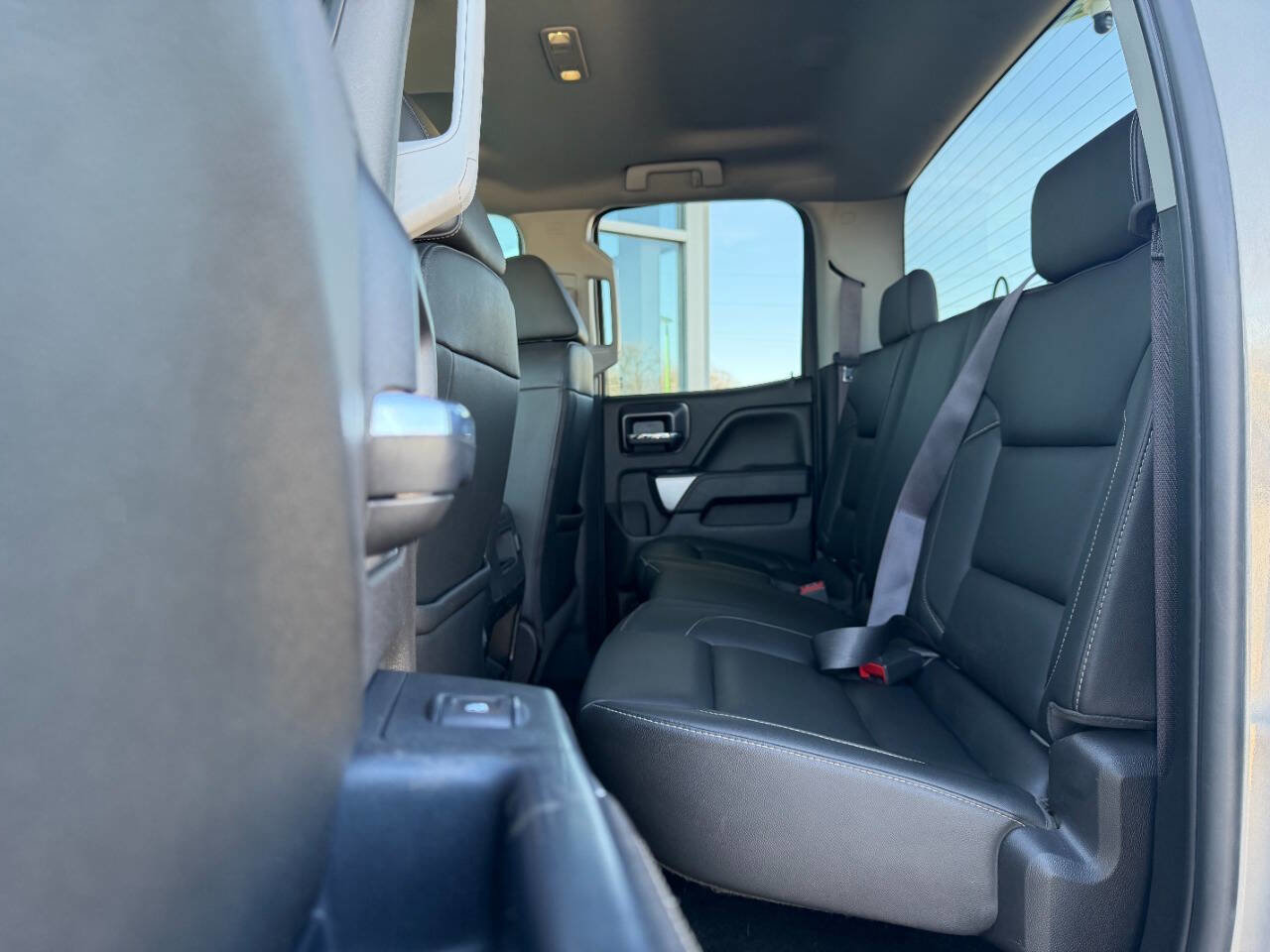 Used 2017 Chevrolet Silverado 2500 LTZ w/ Vortec Plus Package image 14