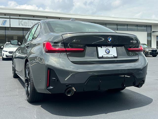 New 2026 BMW 330i xDrive Sedan w/ M Sport Package AWD/4WD image 3