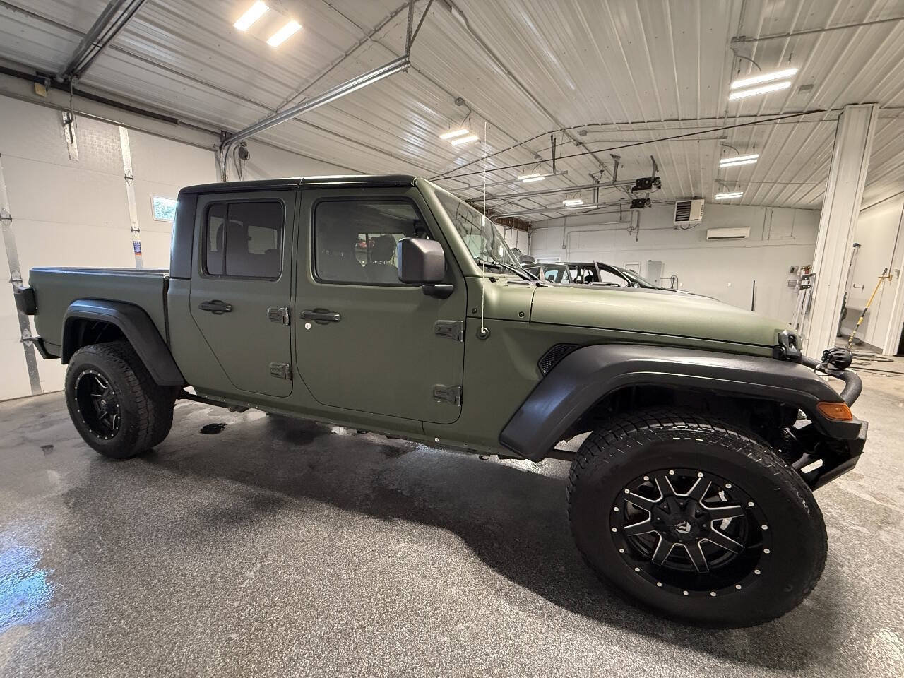 Used 2020 Jeep Gladiator Sport w/ Quick Order Package 24S AWD/4WD image 6