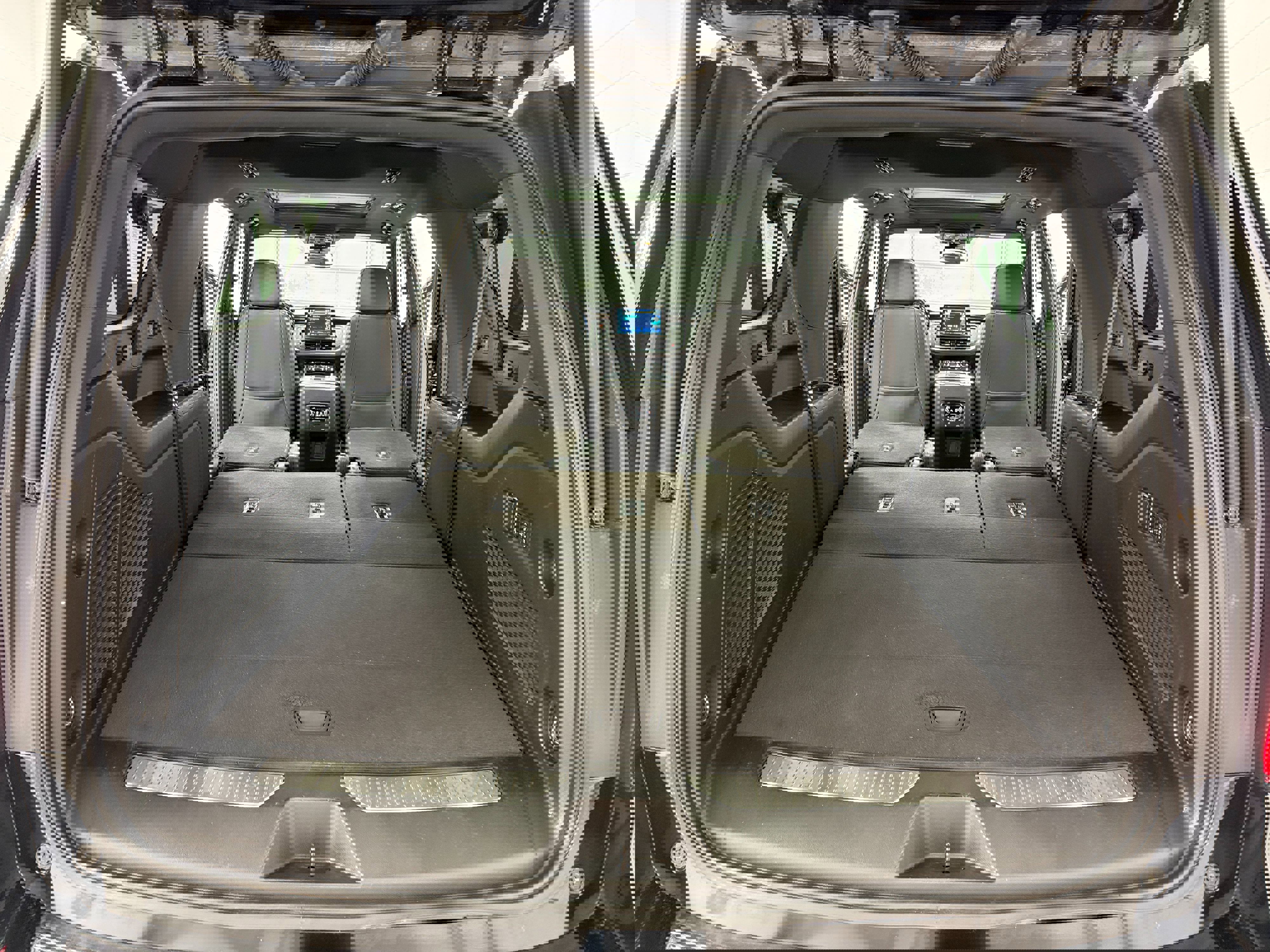 Used 2024 Chevrolet Suburban RST w/ Luxury Package image 37