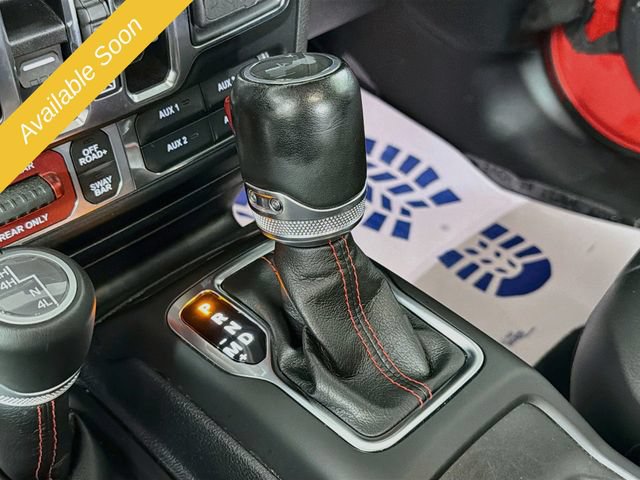 Used 2022 Jeep Wrangler Unlimited Rubicon w/ Dual Top Group AWD/4WD image 17