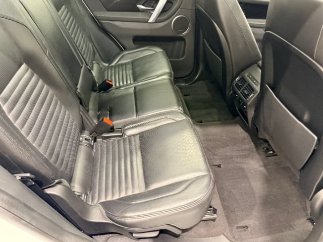 Used 2020 Land Rover Discovery Sport SE AWD/4WD image 35