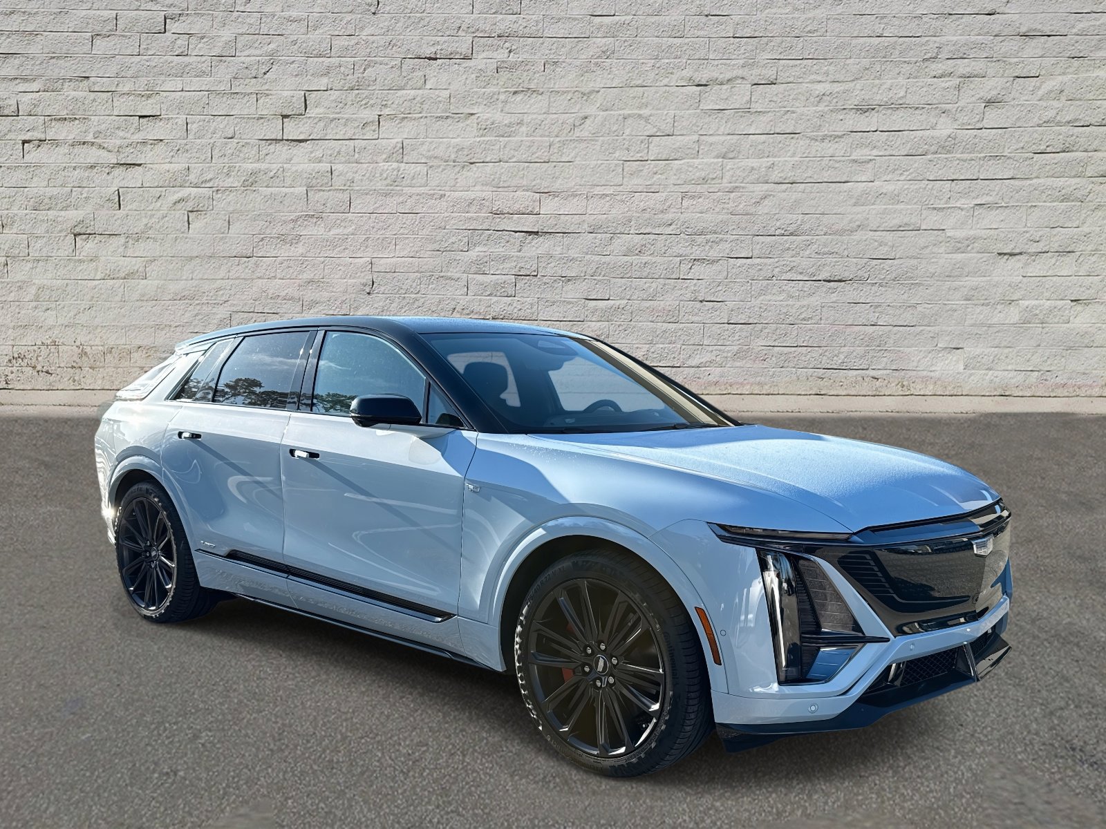 New 2026 Cadillac Lyriq V w/ Exterior Carbon Fiber Package image 7