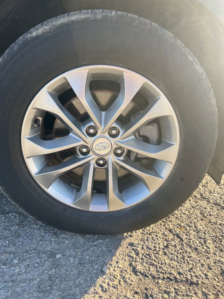 Used 2019 Hyundai Santa Fe SEL image 9