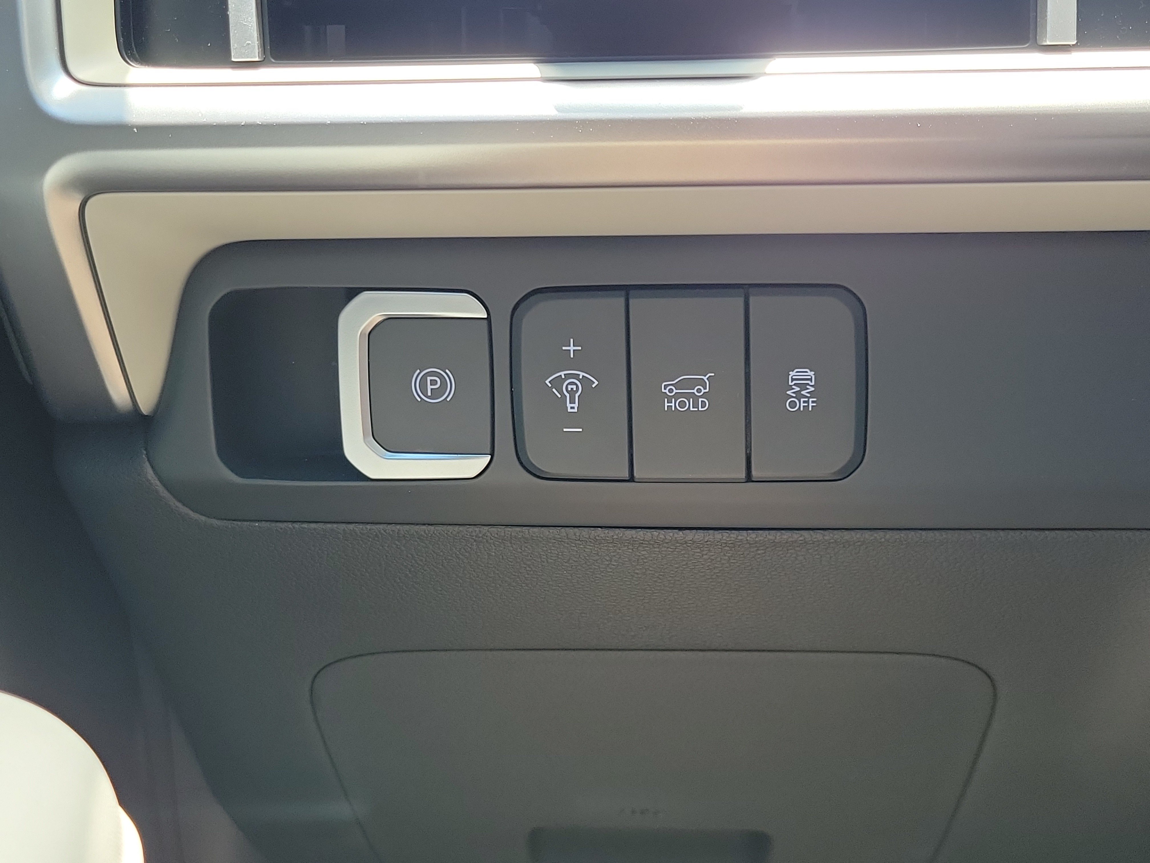 Used 2025 Hyundai Santa Fe SEL FWD image 26