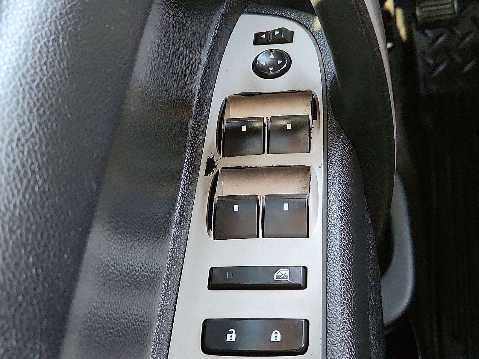 Used 2011 GMC Sierra 1500 SLE w/ Regional Value Package image 21