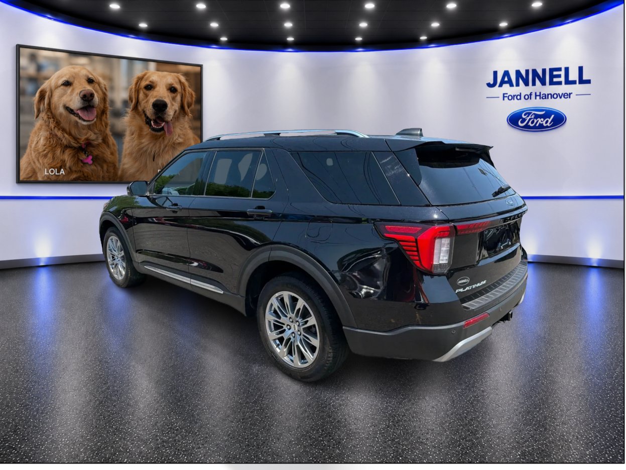 Used 2025 Ford Explorer Platinum AWD/4WD image 8