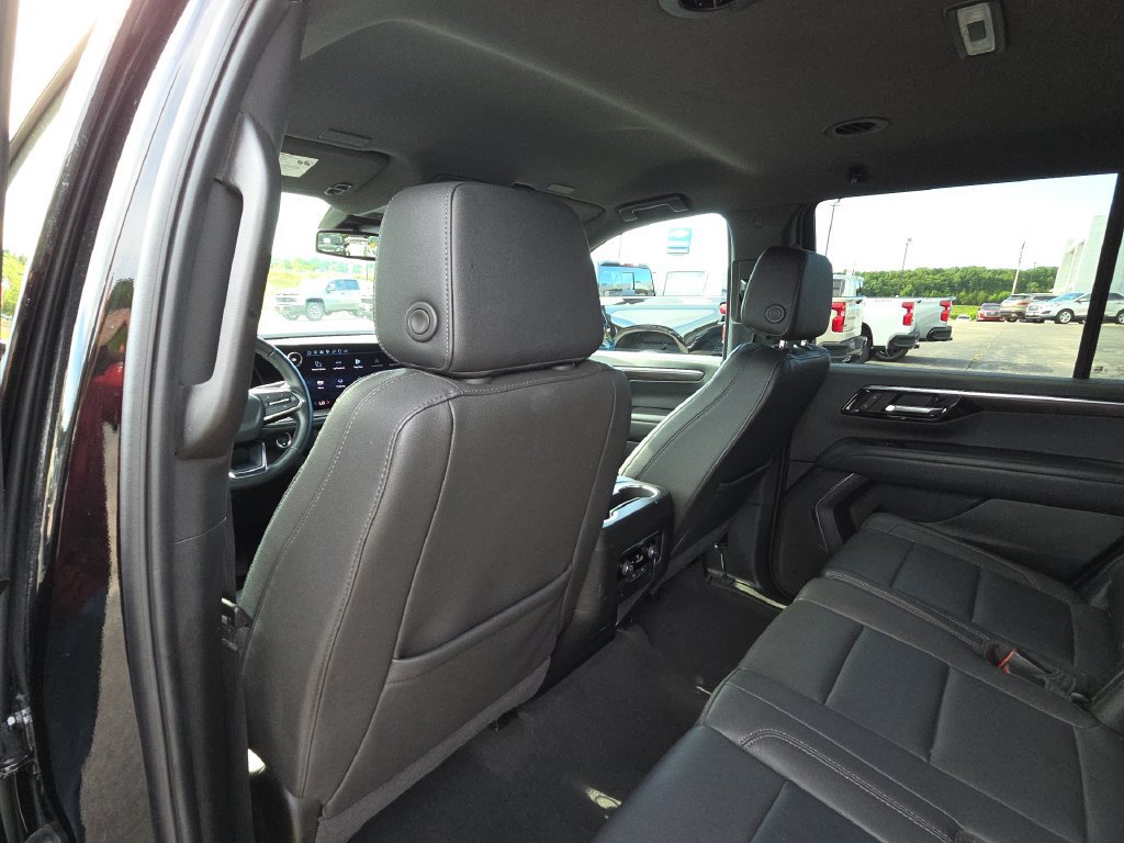 Used 2025 Chevrolet Tahoe Z71 AWD/4WD image 27