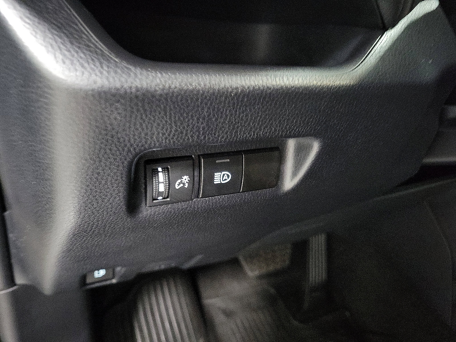 Certified 2024 Toyota RAV4 LE image 13