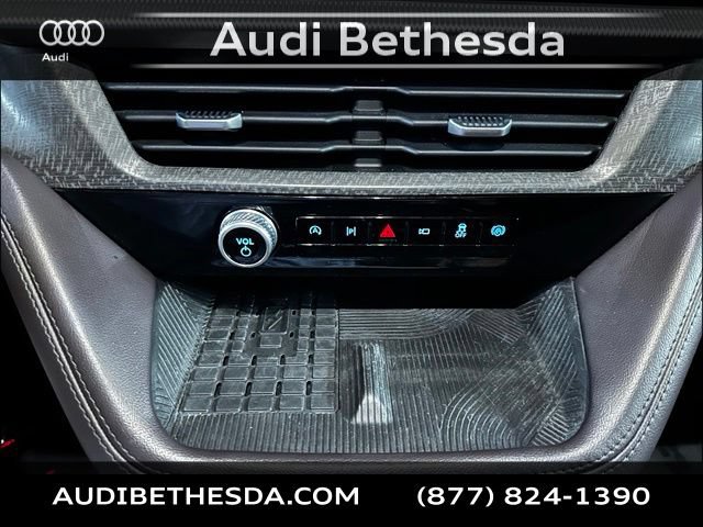 Used 2025 Ford Explorer Platinum w/ LUX Leather Package AWD/4WD image 25