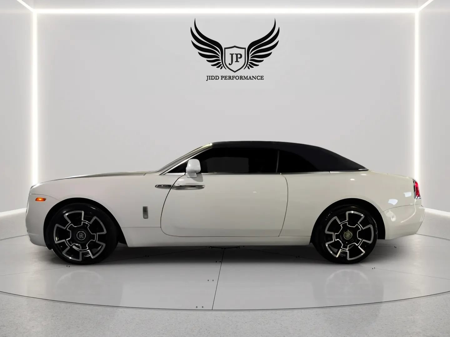 Used 2016 Rolls-Royce Dawn RWD image 7