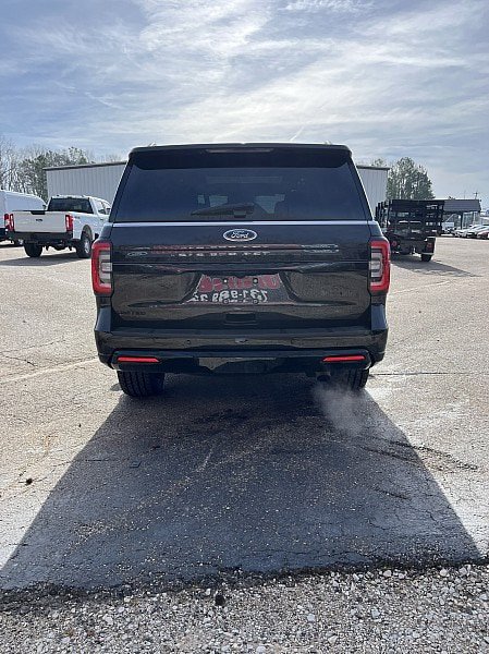Used 2023 Ford Expedition Limited AWD/4WD image 6