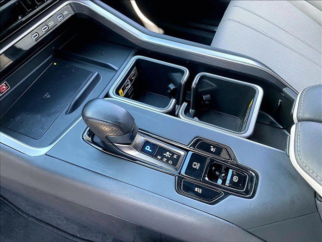 Used 2025 Lexus TX 500h AWD w/ Technology Package image 15