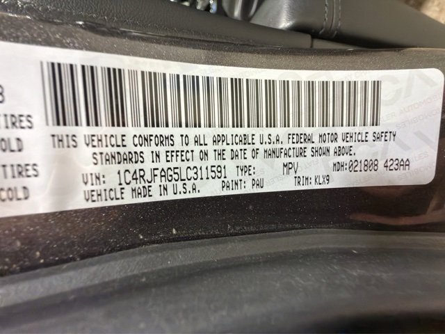 Used 2020 Jeep Grand Cherokee Altitude image 31