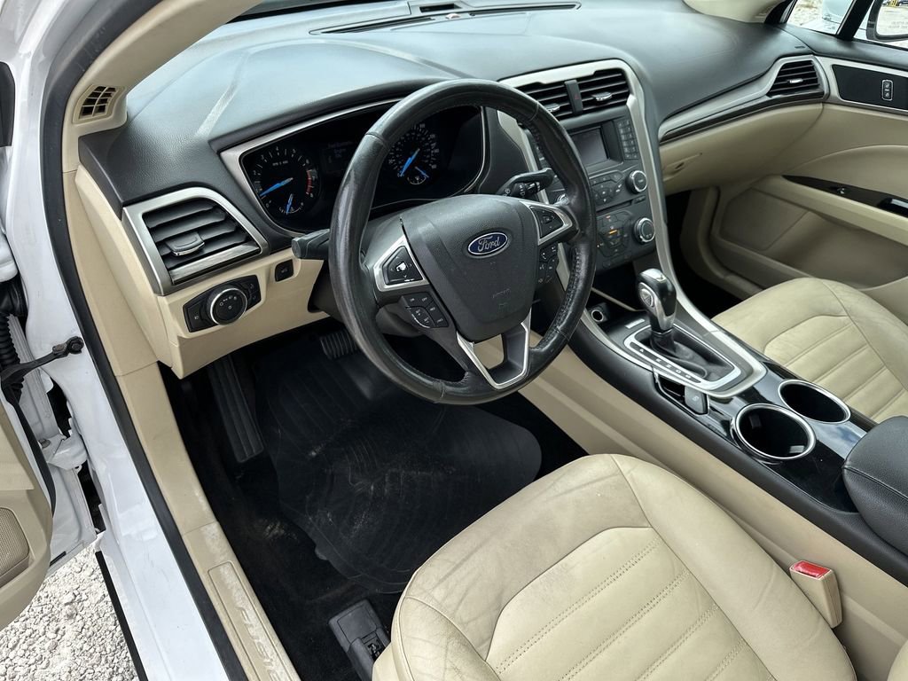 Used 2013 Ford Fusion SE image 12