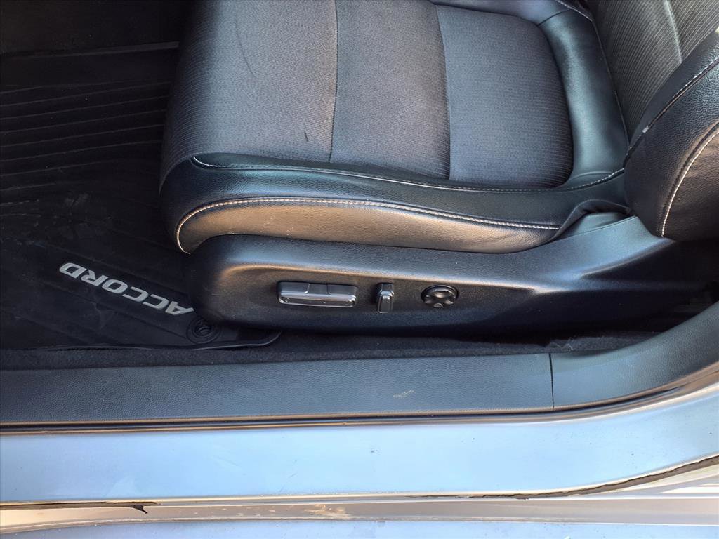 Used 2018 Honda Accord Sport image 16